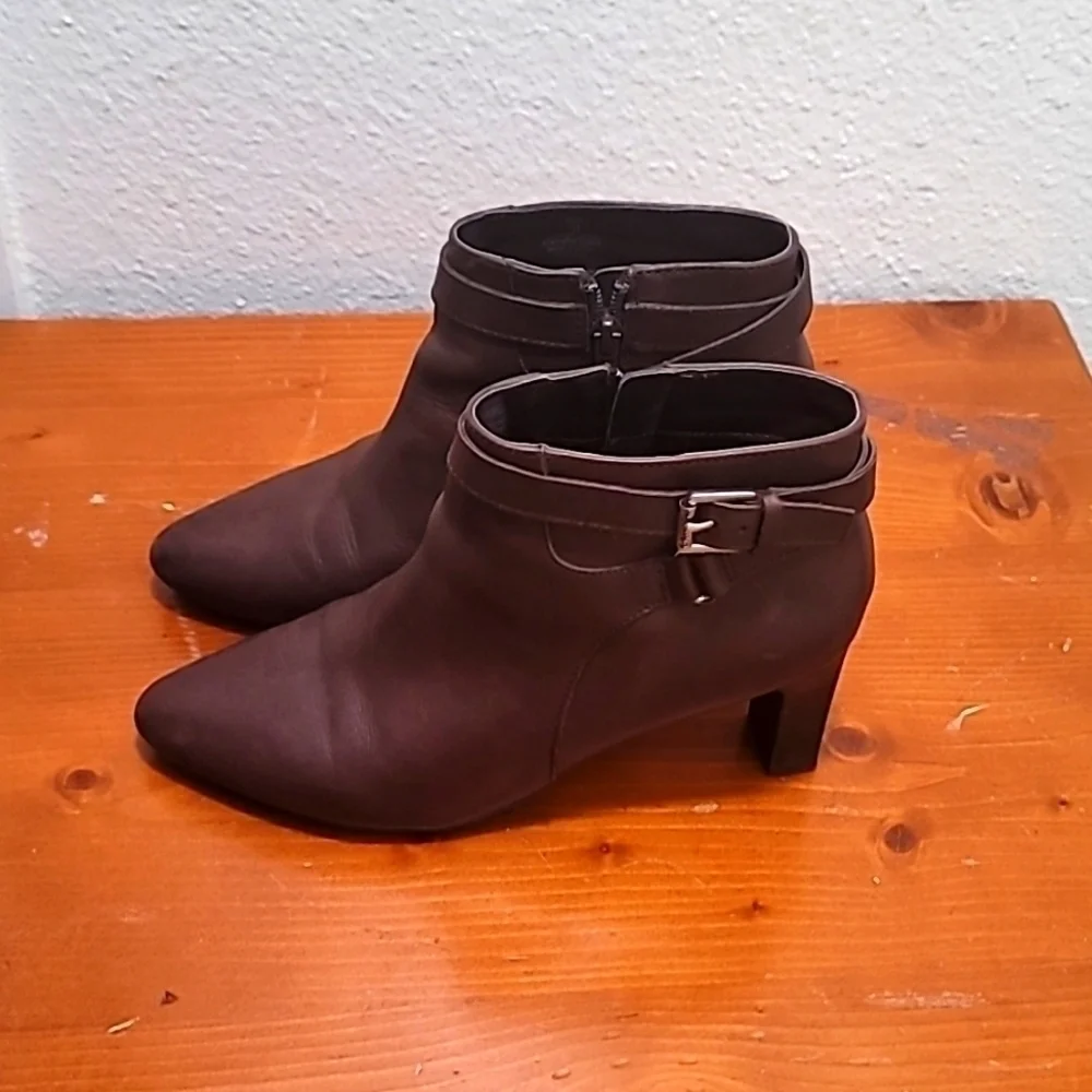 Lauren Ralph‎ Lauren Brown Leather Buckle Ankle Boots Womens Pointed Toe Heel